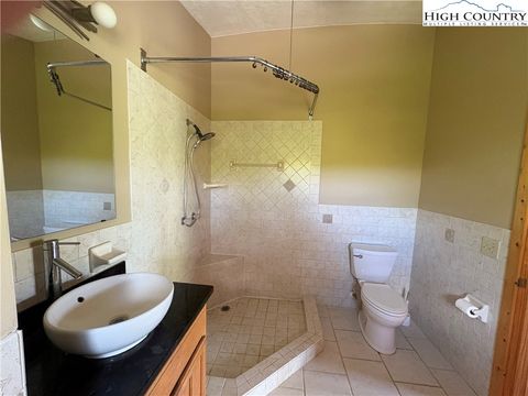 Single Family Residence in Sparta NC 236 Toms Knob Road 25.jpg