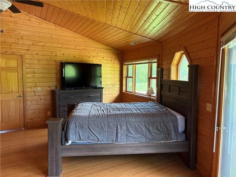 Single Family Residence in Sparta NC 236 Toms Knob Road 23.jpg
