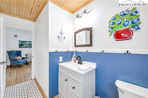 Single Family Residence in Warrensville NC 5691 NC 194 N Highway 32.jpg