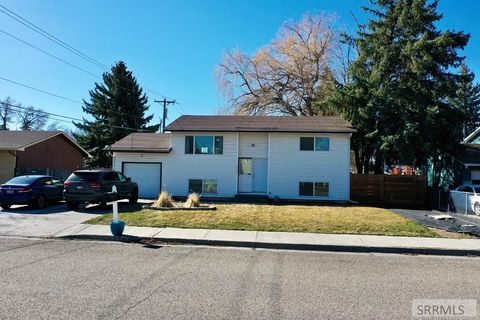 Single Family Residence in IDAHO FALLS ID 2345 Plaza Street.jpg