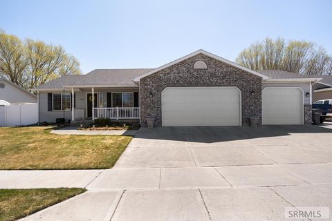 Single Family Residence in IDAHO FALLS ID 3009 Simon Street.jpg