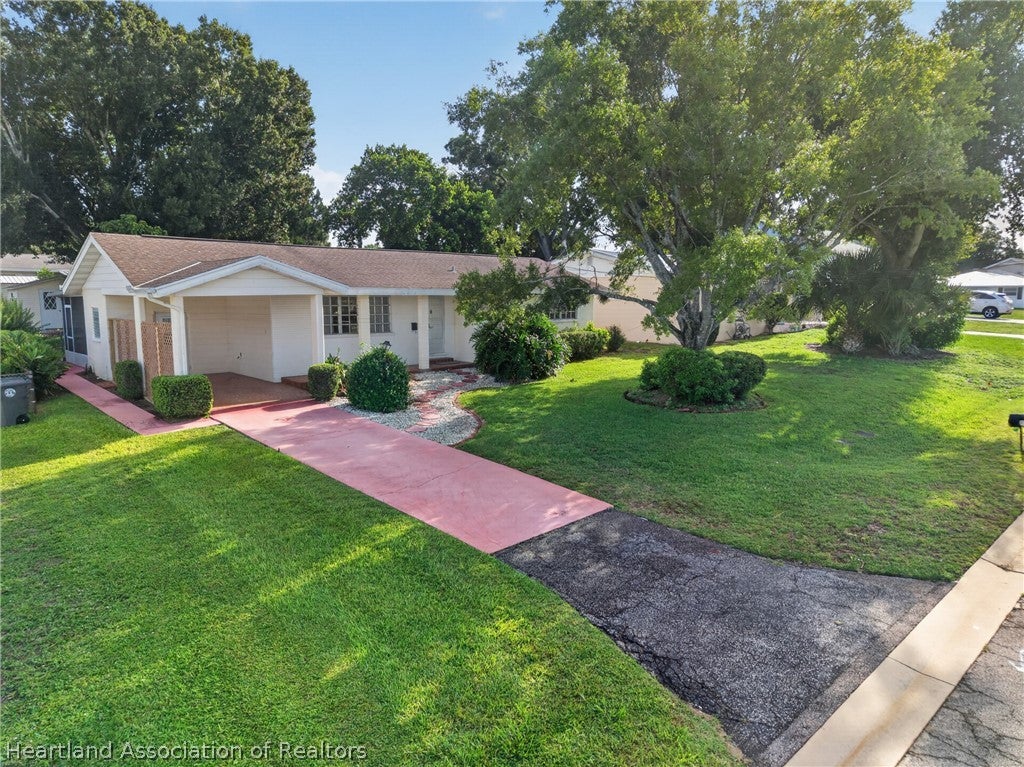 203 Lagrande St, Avon Park, FL 33825