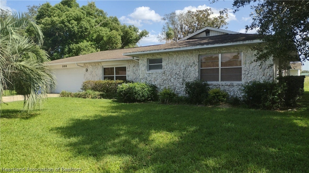 108 Tortoise Rd, Sebring, FL 33876 photo