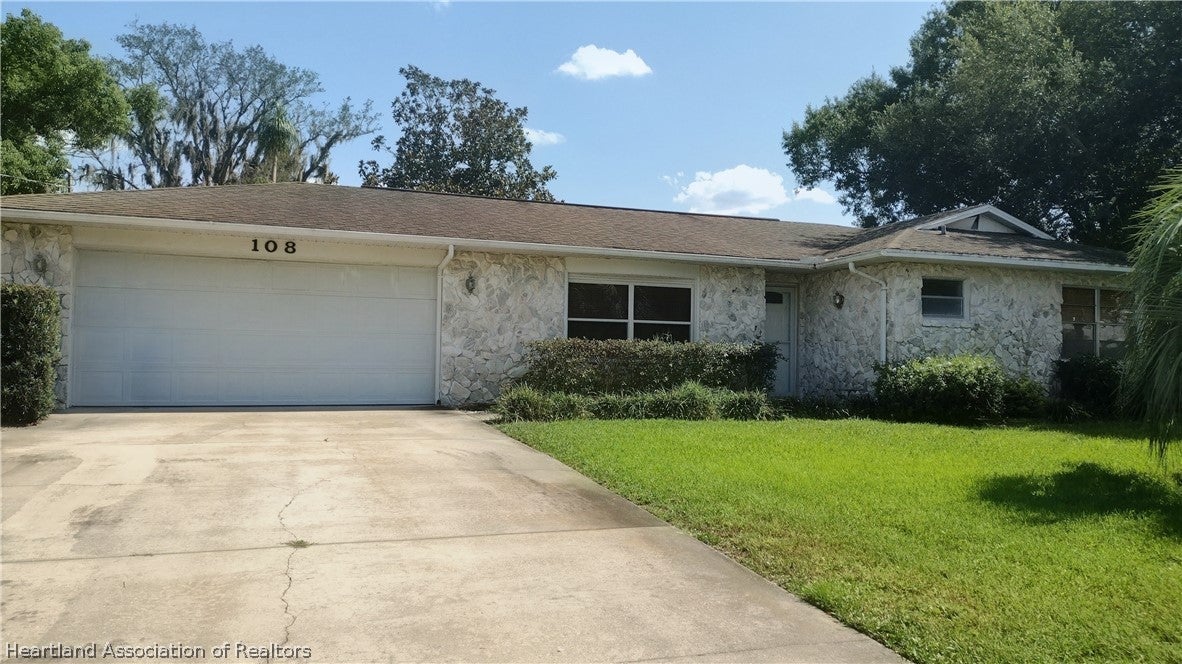 108 Tortoise Rd, Sebring, FL 33876 photo