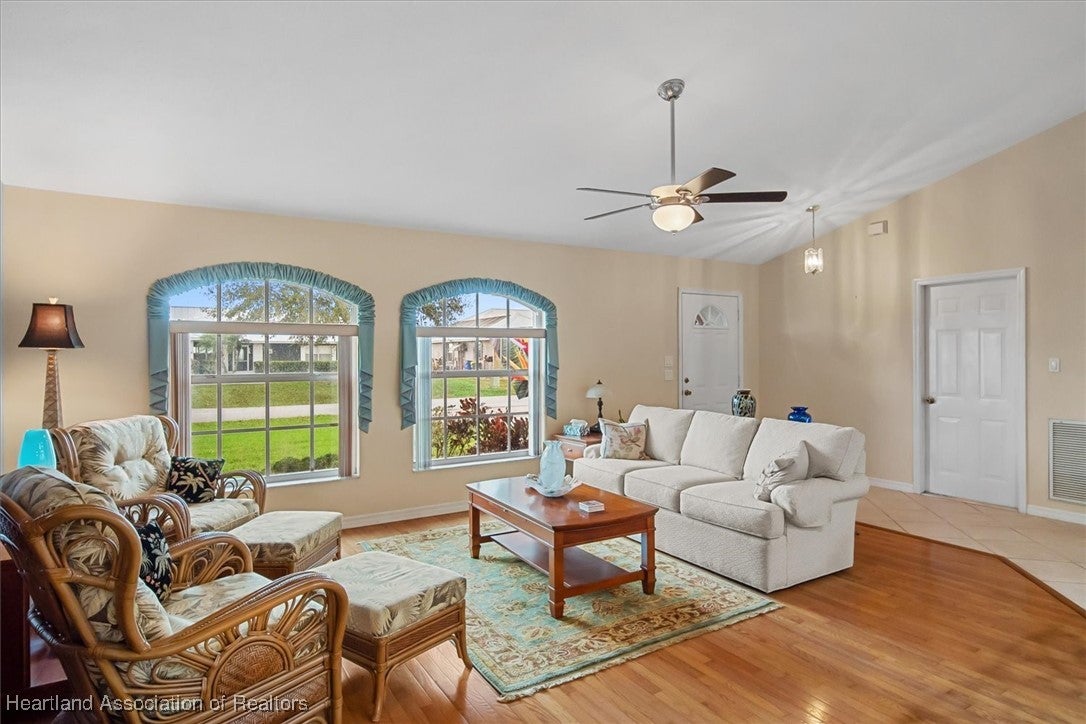 109 Lakefront Ct, Lake Placid, FL 33852 photo