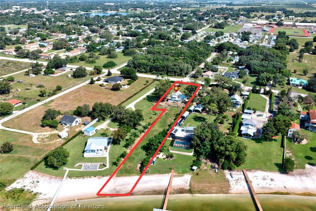 606 E Cornell St, Avon Park, FL 33825 photo