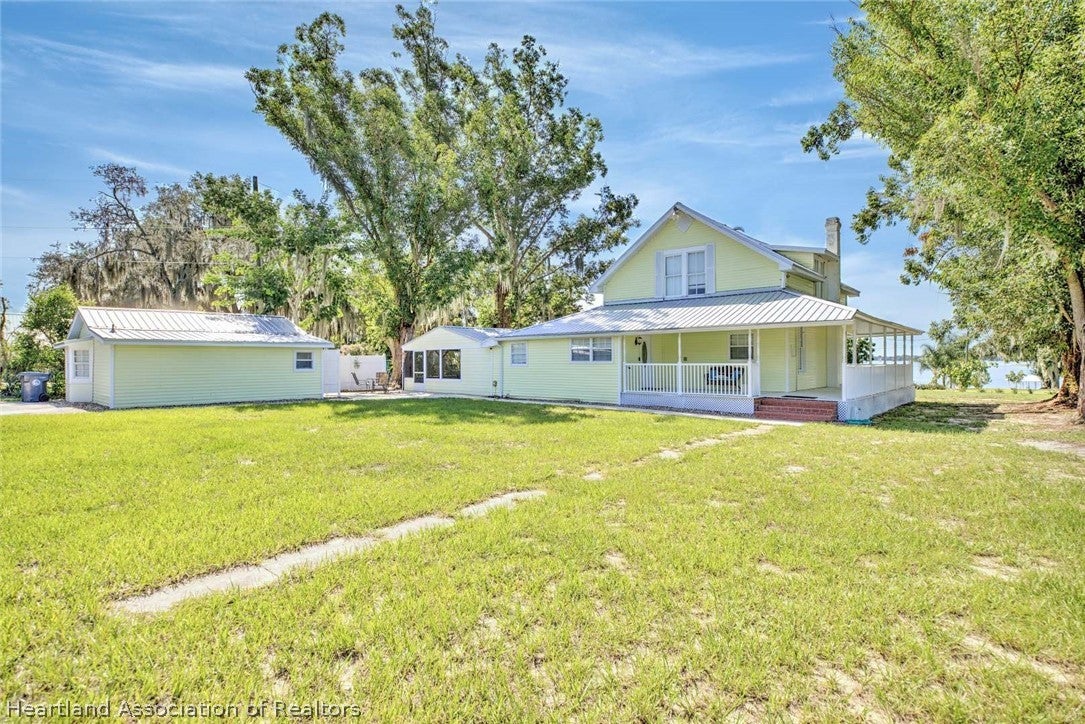 606 E Cornell St, Avon Park, FL 33825 photo