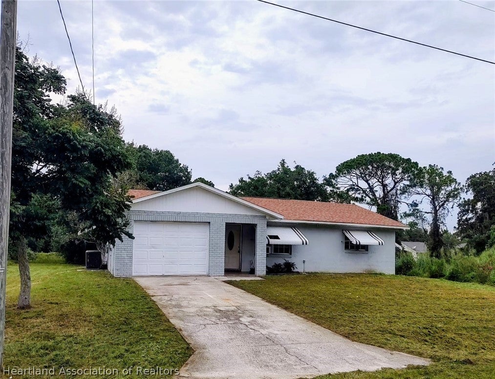 113 Draycott Ave, Lake Placid, FL 33852