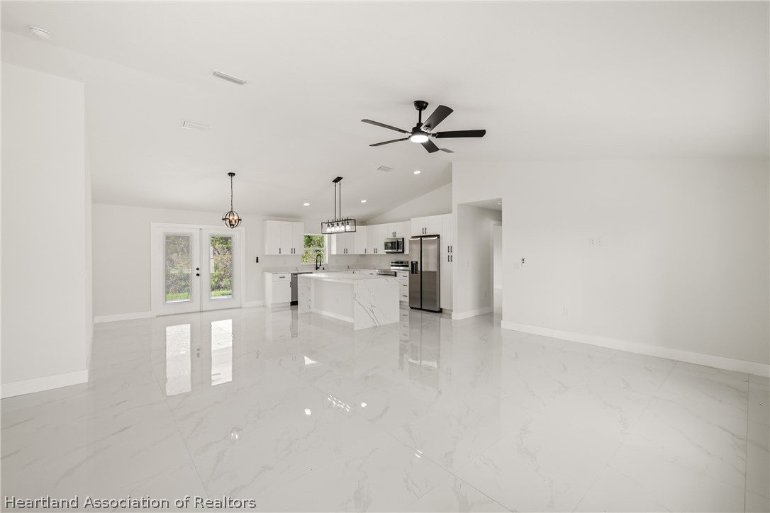 3361 Miller Ave, Lake Placid, FL 33852 photo