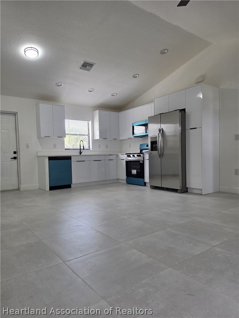 209 Islamorada St, Lake Placid, FL 33852 photo