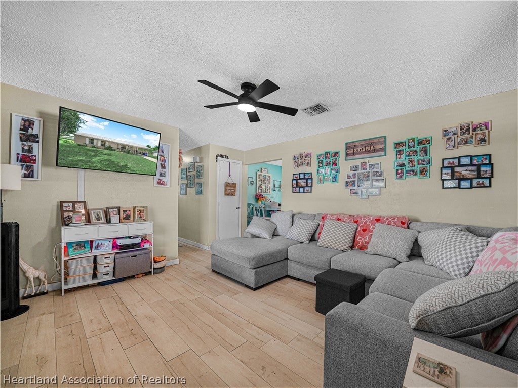 120 Rosemary Ave, Sebring, FL 33875 photo