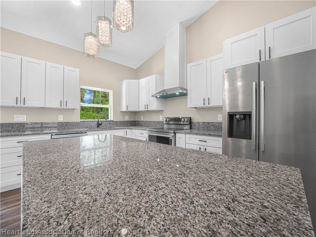 321 Roadrunner Ave, Sebring, FL 33870 photo