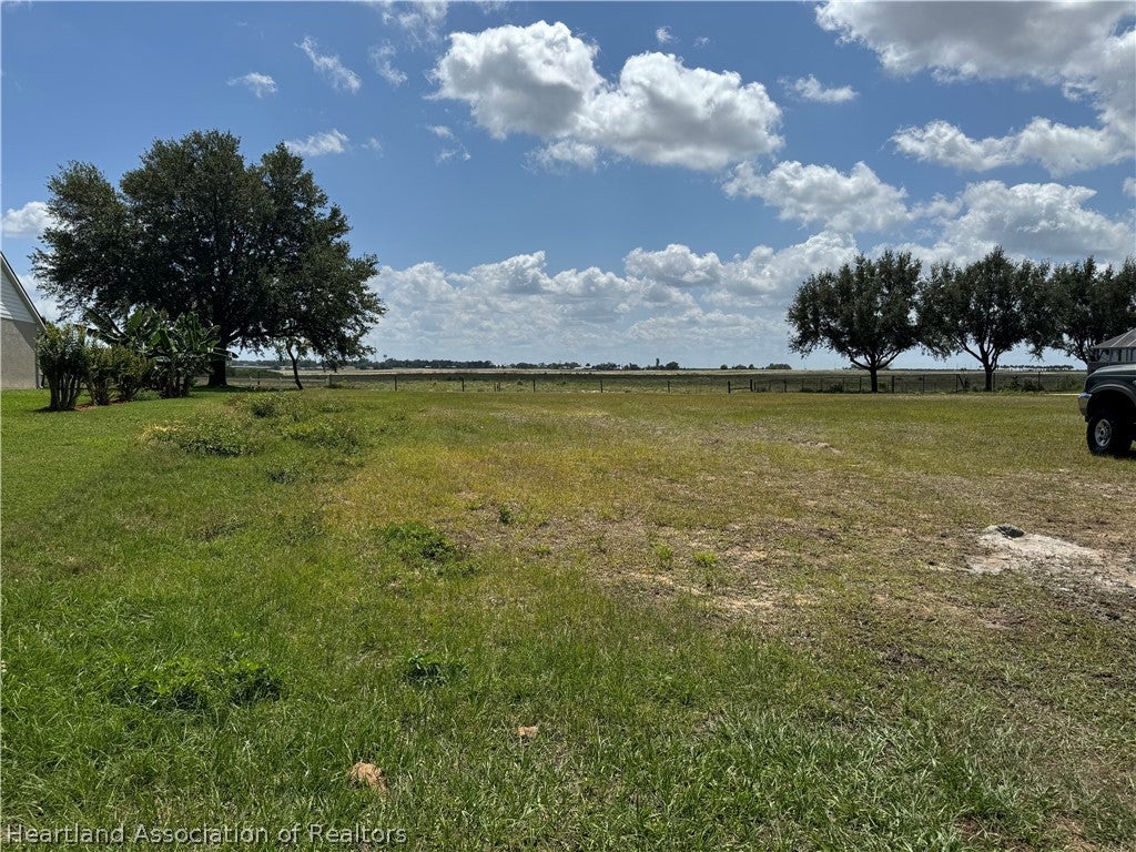 551 Sunset Pointe Dr, Lake Placid, FL 33852 photo