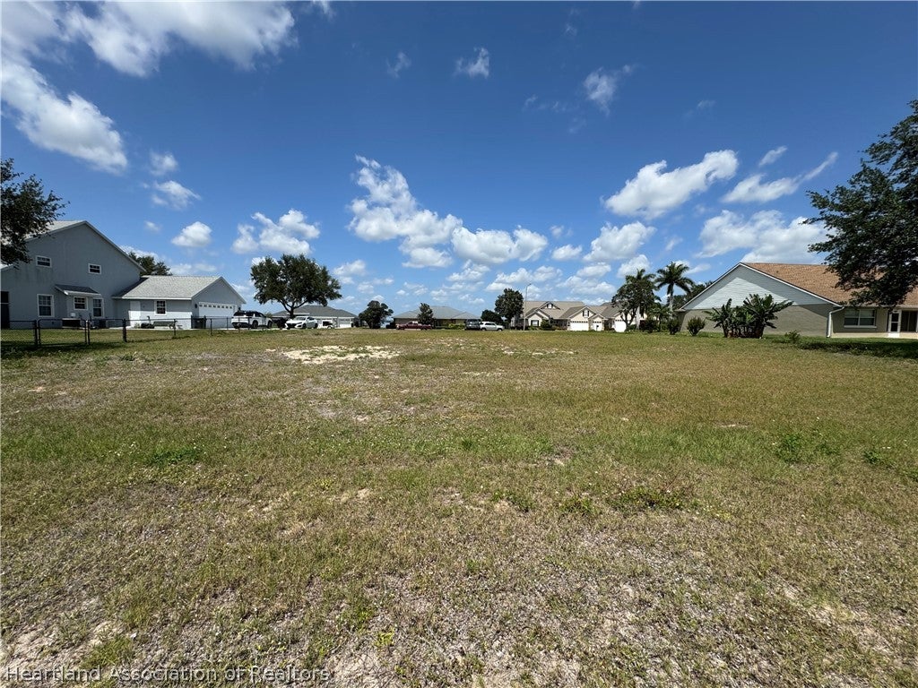 551 Sunset Pointe Dr, Lake Placid, FL 33852 photo