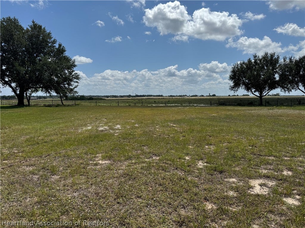 551 Sunset Pointe Dr, Lake Placid, FL 33852 photo
