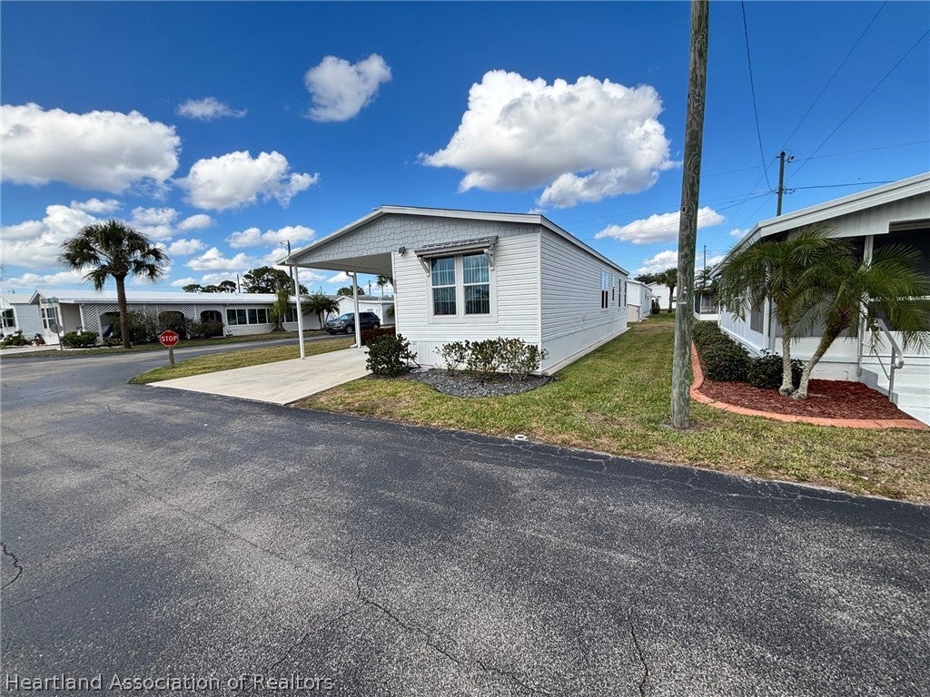 2036 Missouri Dr, Sebring, FL 33870 photo