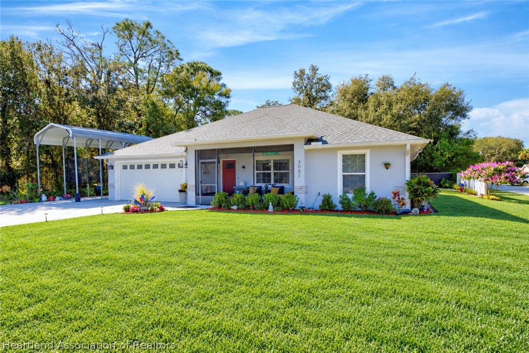 3001 Oleander Dr, Lake Placid, FL 33852