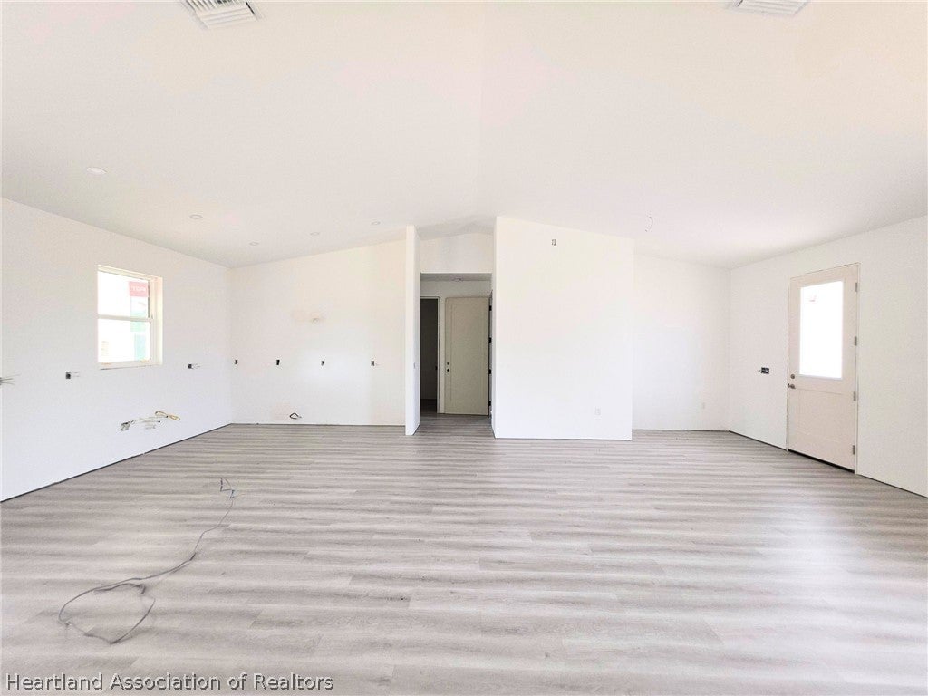 1869 NW Washington Blvd, Lake Placid, FL 33852 photo