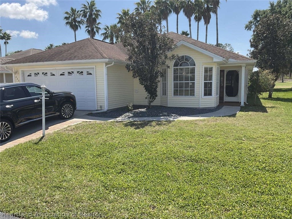 3234 Pebble Creek Dr, Avon Park, FL 33825