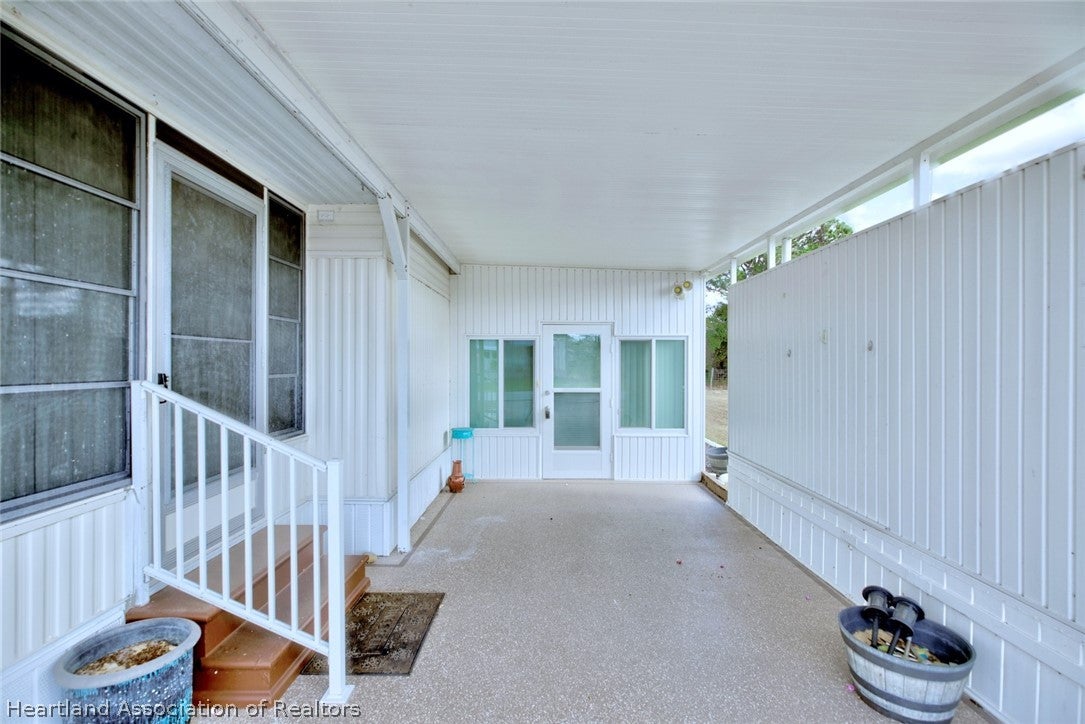 2712 Roger St, Sebring, FL 33872 photo