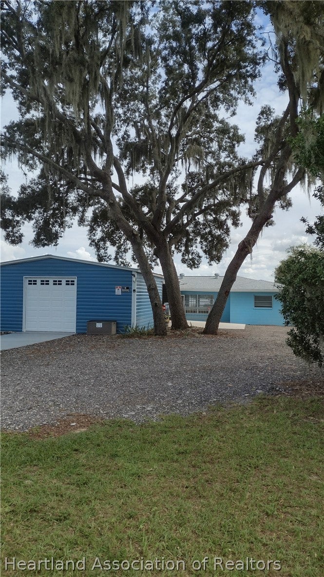 6116 Lake Front Dr, Sebring, FL 33876