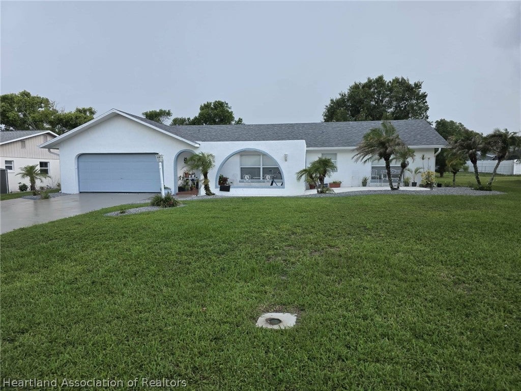 4023 Urbino St, Sebring, FL 33872