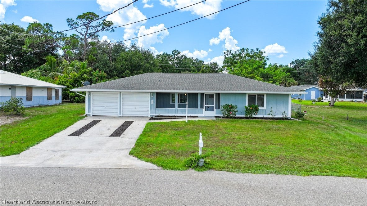 106 Loquat Rd, Lake Placid, FL 33852 photo