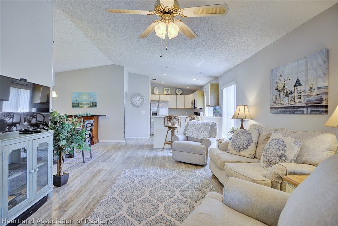5369 Casablanca Cir, Sebring, FL 33870 photo