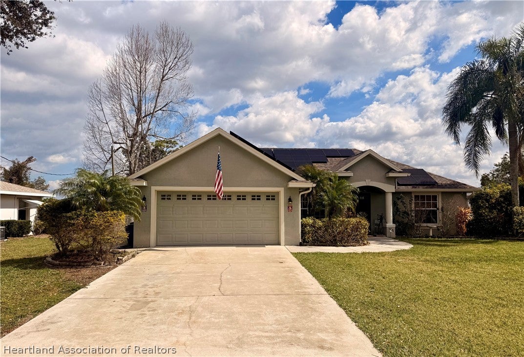 478 Humphrey Ave, Lake Placid, FL 33852