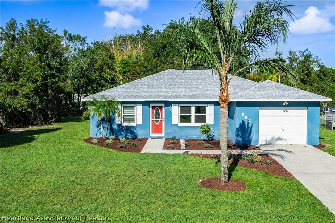 663 Garfield Ave, Lake Placid, FL 33852