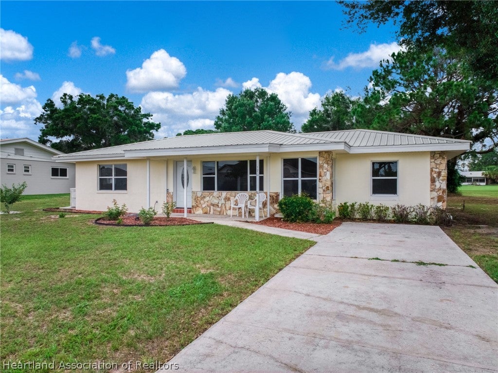 176 Lake Damon Dr, Avon Park, FL 33825