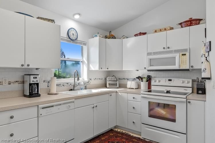 200 Clubhouse Ct, Sebring, FL 33876 photo