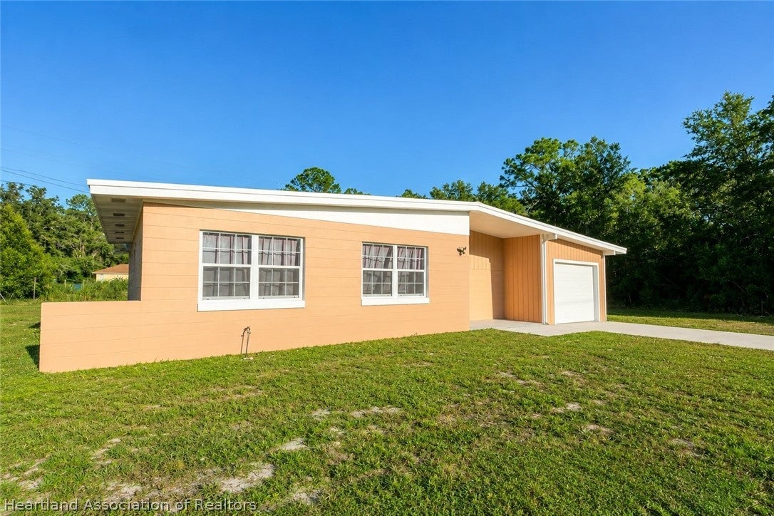 3205 Jacklin Ave, Sebring, FL 33875 photo