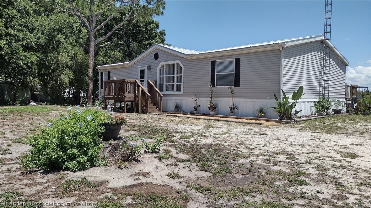 120 Pine Tree Dr, Lake Placid, FL 33852 photo