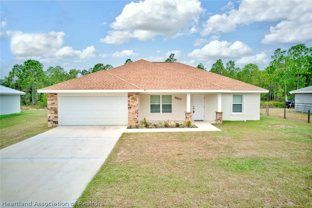 6607 Burkett Ave, Sebring, FL 33875