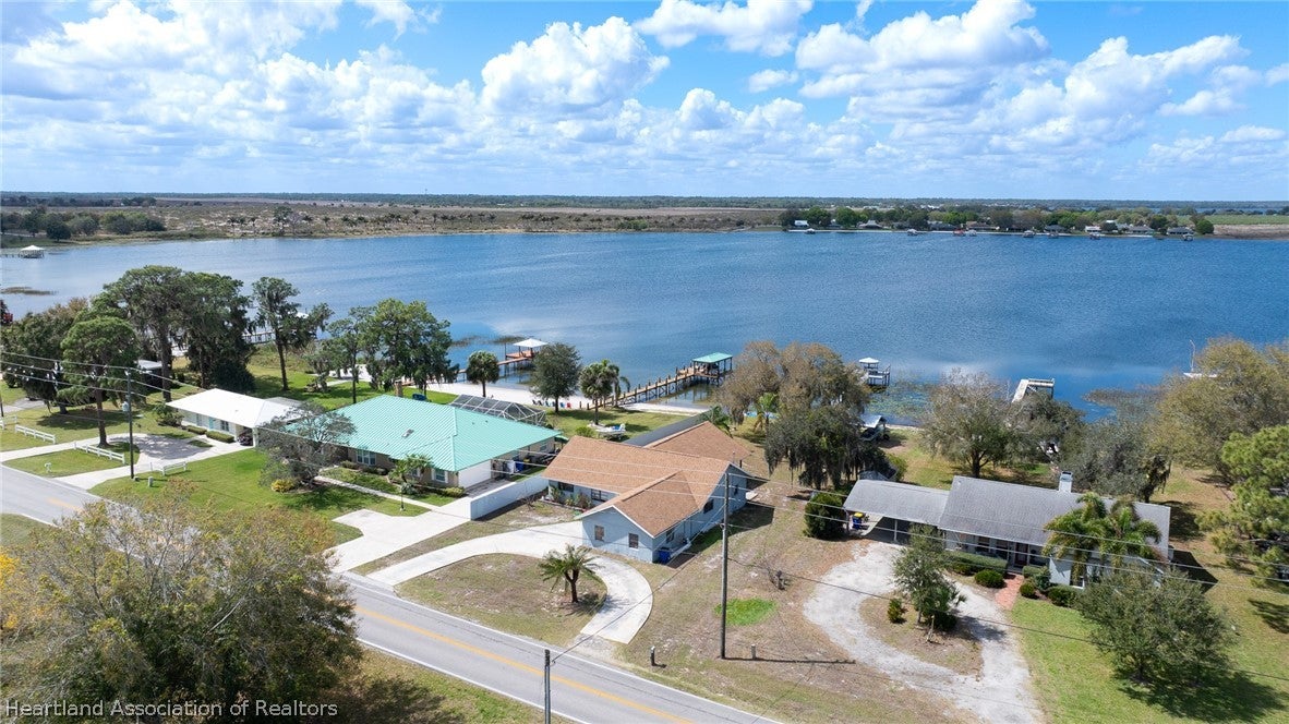 920 Lake Dr, Lake Placid, FL 33852 photo