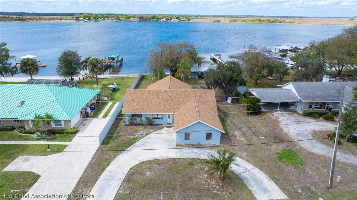920 Lake Dr, Lake Placid, FL 33852 photo