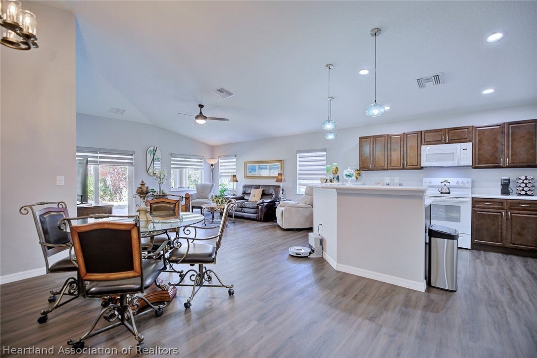 122 Jasmine St, Lake Placid, FL 33852 photo