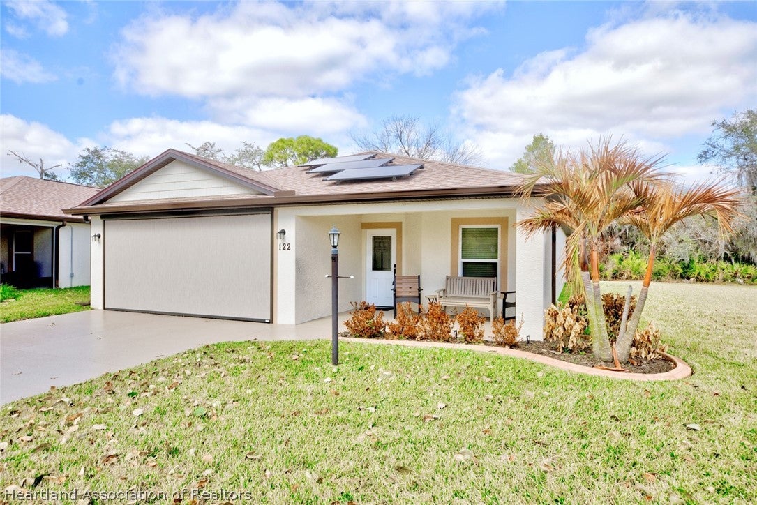 122 Jasmine St, Lake Placid, FL 33852