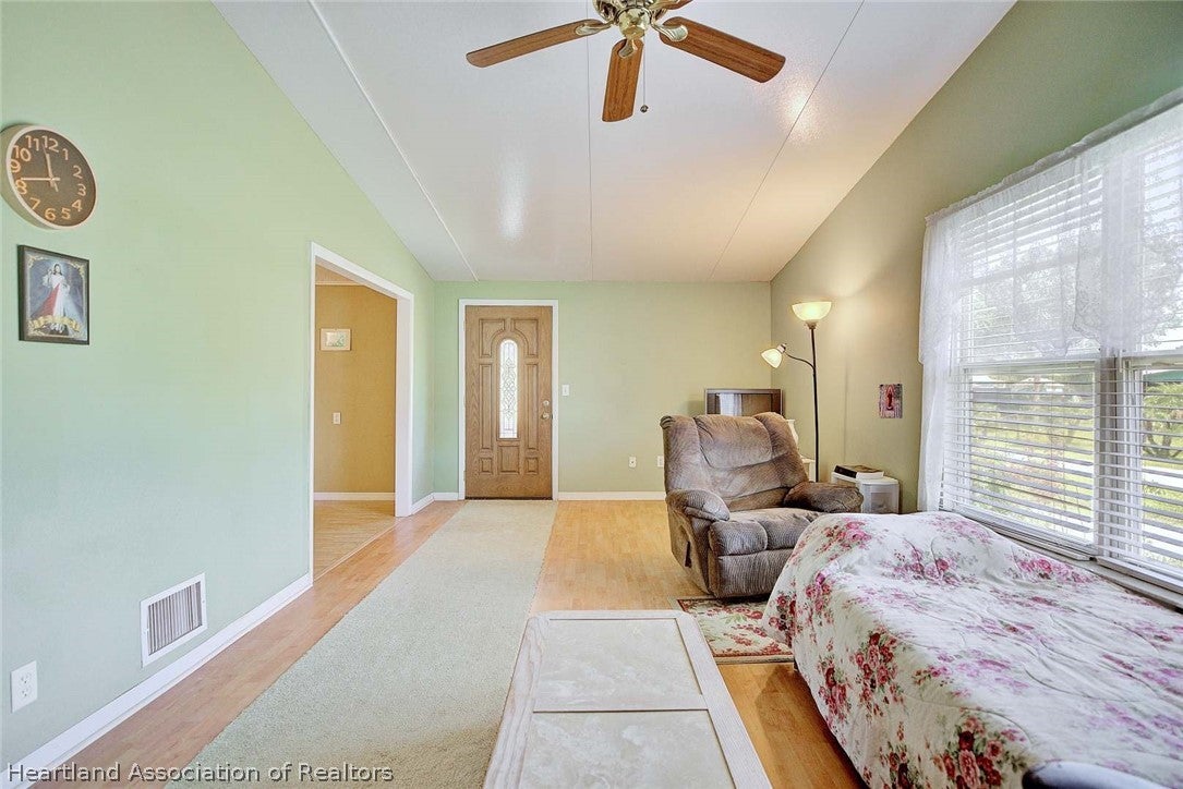 255 Hickory Ridge Dr, Sebring, FL 33876 photo