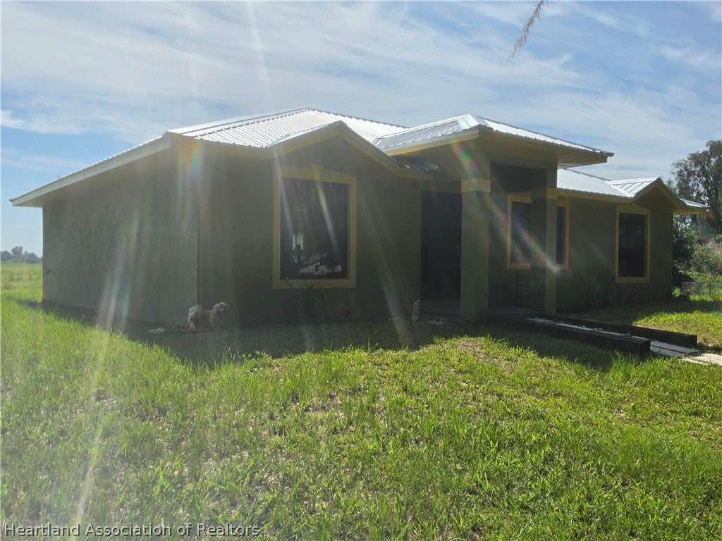 1108 Oak Ridge Dr, Lorida, FL 33857
