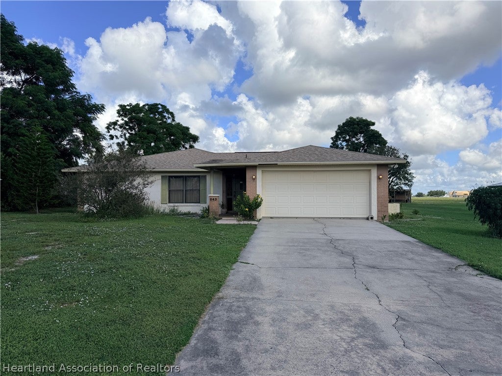 843 Lake June Rd, Lake Placid, FL 33852
