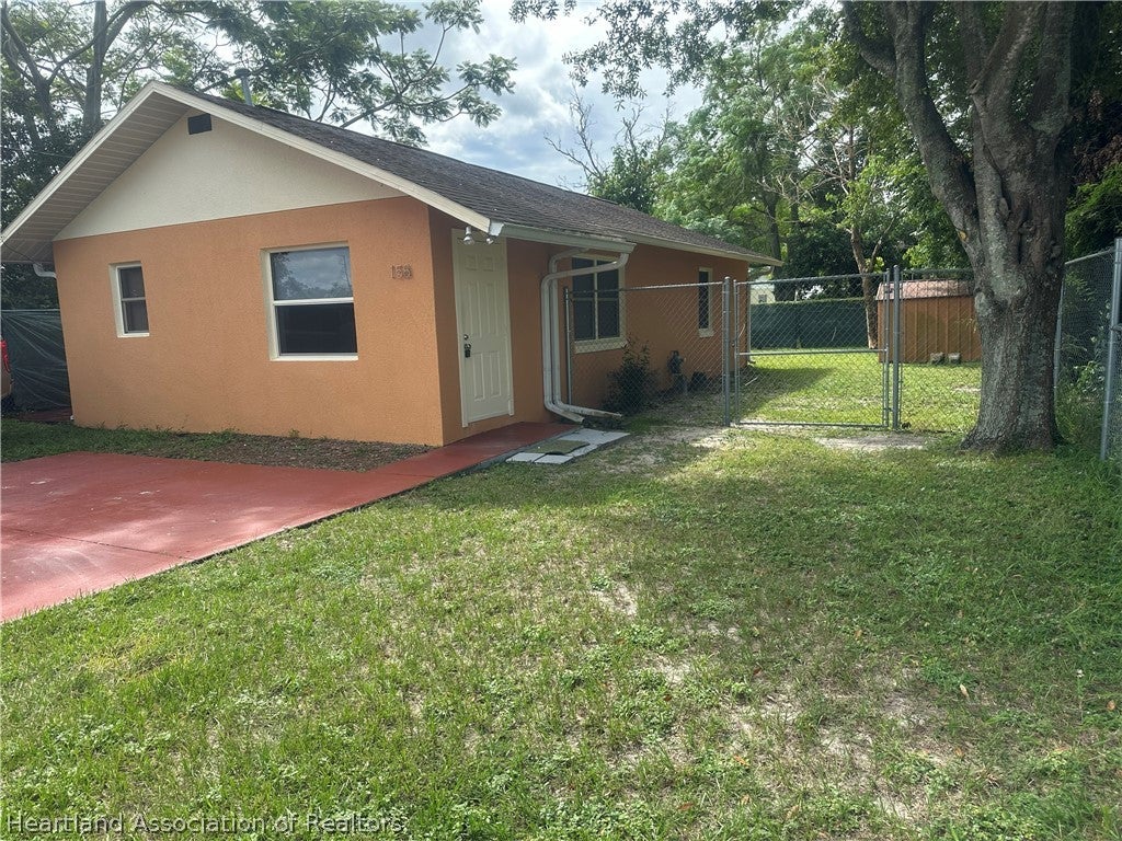 158 Hatcher Ave, Avon Park, FL 33825