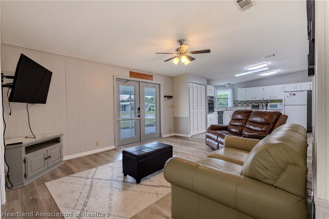 413 Hickory Ridge Dr, Sebring, FL 33876 photo