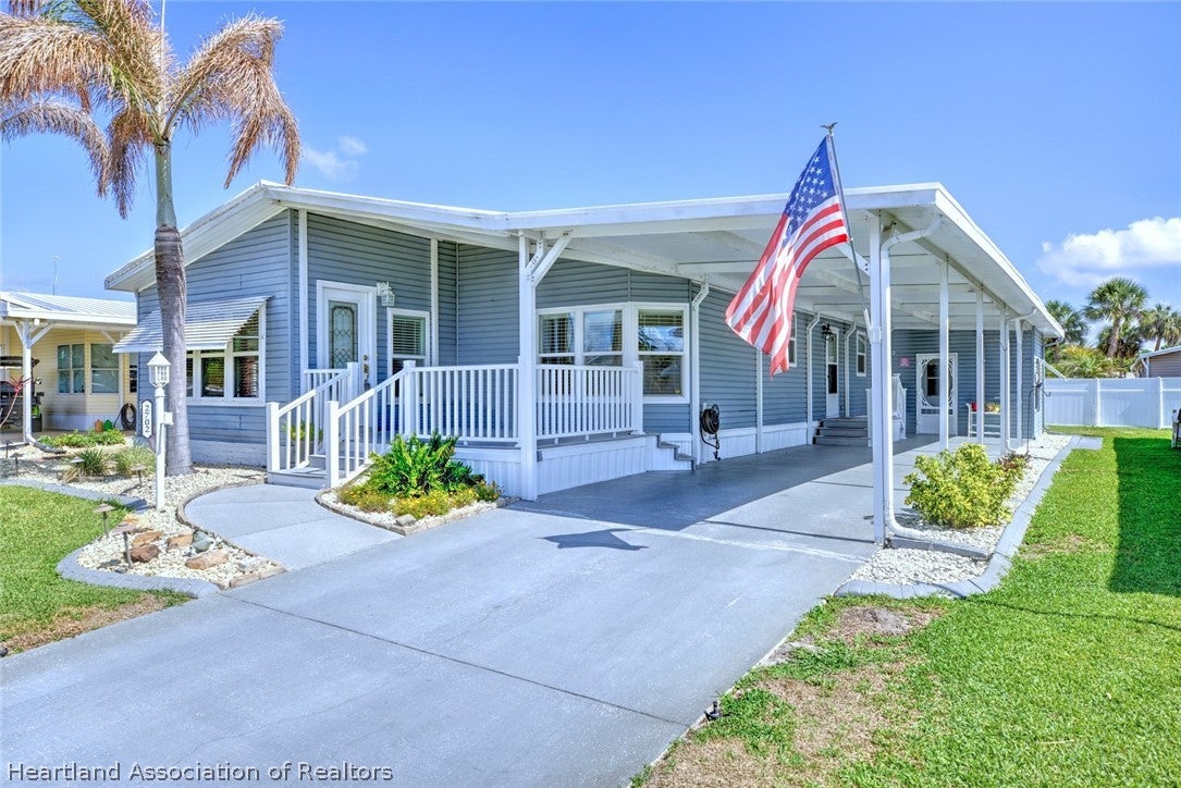 2702 Rodney St, Sebring, FL 33872