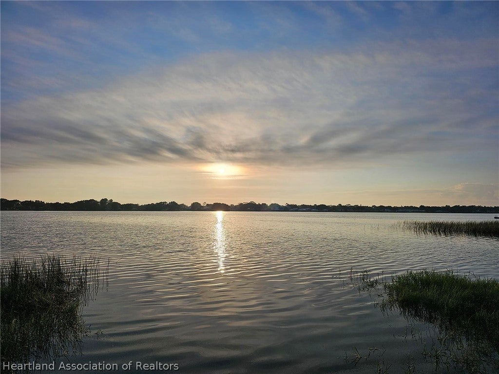 30 Beachfront Ln, Lake Placid, FL 33852 photo