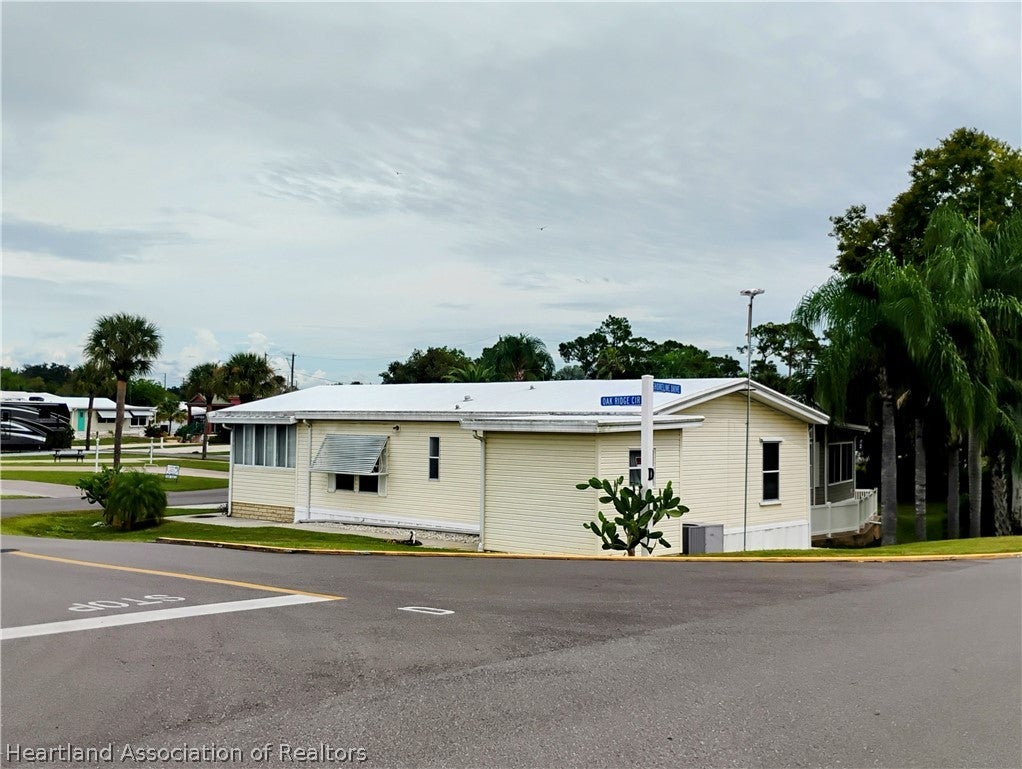 54 Oak Ridge Cir, Lake Placid, FL 33852 photo