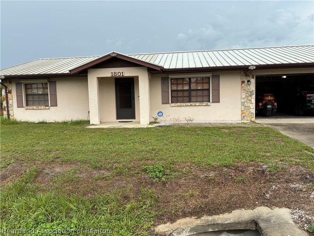 1801 Heron St, Sebring, FL 33870