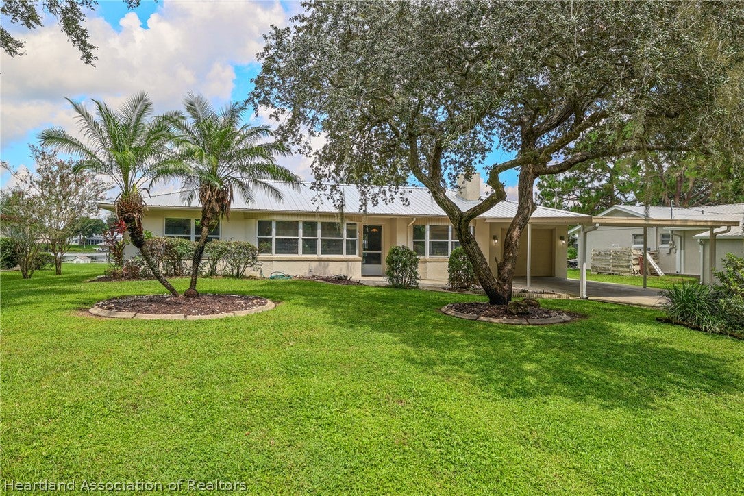 3051 Waterway Dr, Lake Placid, FL 33852