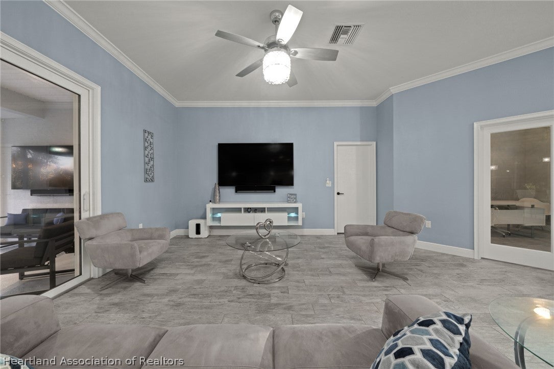 6008 Lake Regency Ln, Sebring, FL 33875 photo